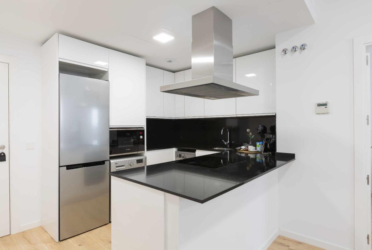 Cosmopolitan Apt & Malaga Beach Екстериор снимка