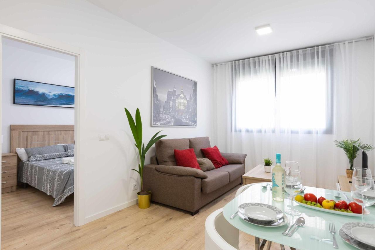 Cosmopolitan Apt & Malaga Beach Екстериор снимка